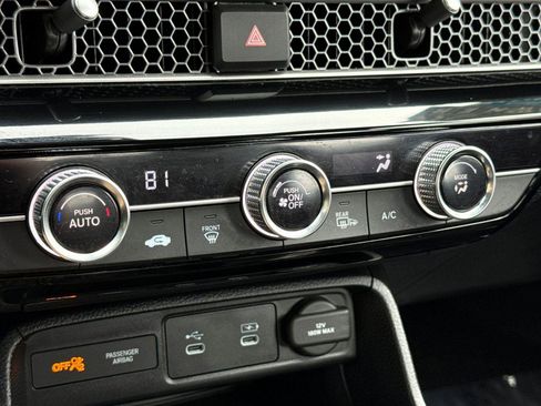 Certified 2025 Honda Civic Sport image 19