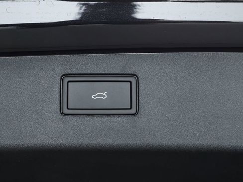 New 2026 Volkswagen Tiguan SE AWD/4WD image 69