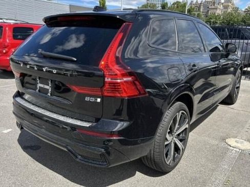 Used 2023 Volvo XC60 B5 Ultimate w/ Climate Package AWD/4WD image 5