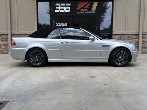 Used 2003 BMW M3 Convertible image 2