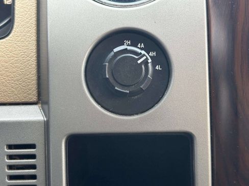 Used 2012 Ford F150 Lariat image 29