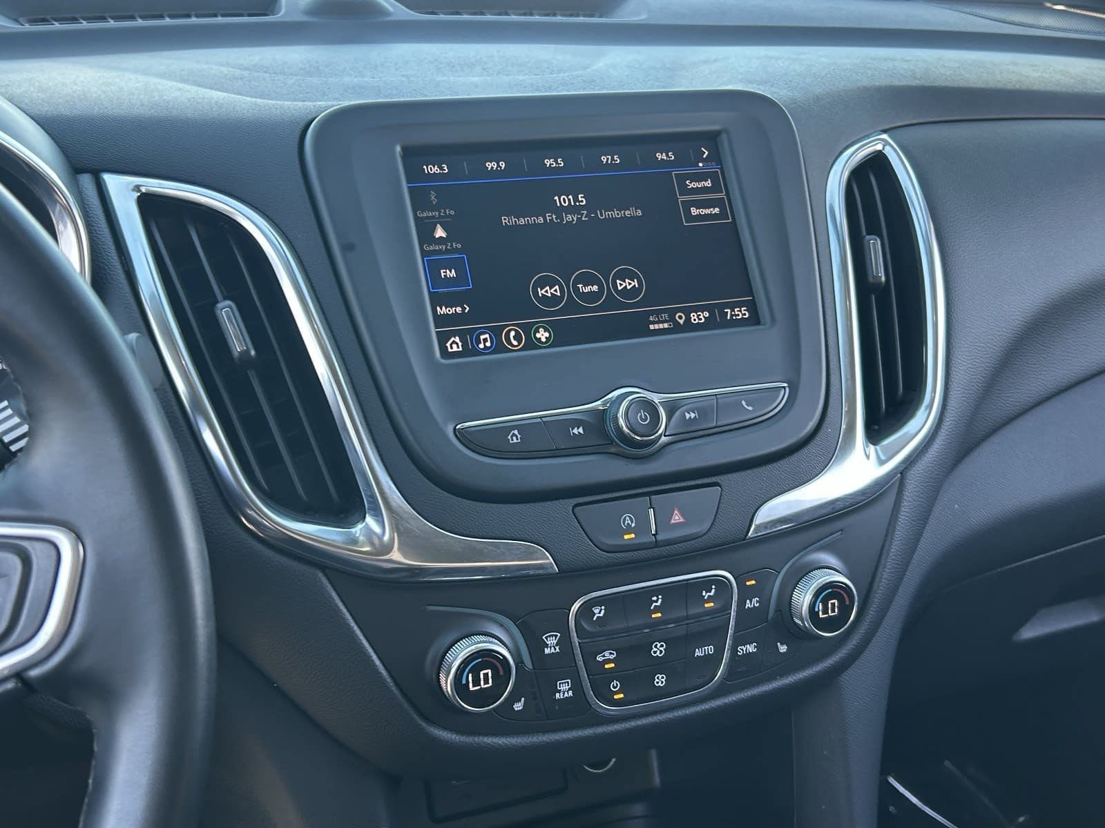 Used 2024 Chevrolet Equinox LT FWD image 32