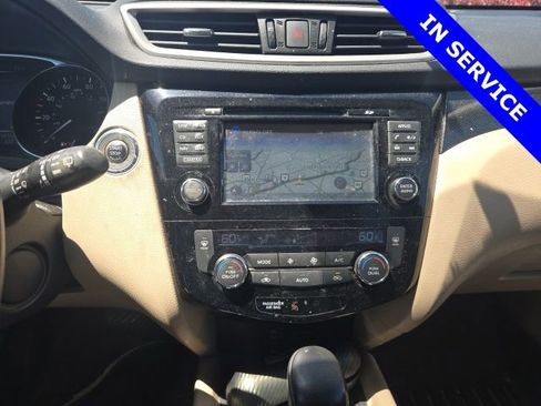 Used 2016 Nissan Rogue SL w/ SL Premium Package AWD/4WD image 6