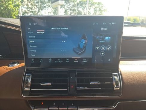 Certified 2023 Lincoln Navigator L Reserve AWD/4WD image 8