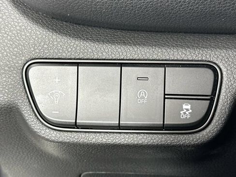 Used 2024 Kia Seltos S AWD/4WD image 23