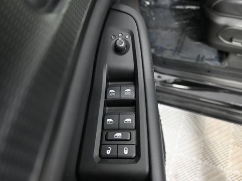 Used 2023 Jeep Grand Cherokee Altitude AWD/4WD image 19