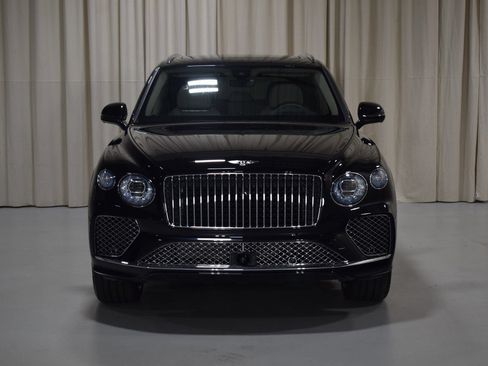 New 2025 Bentley Bentayga AWD/4WD image 15