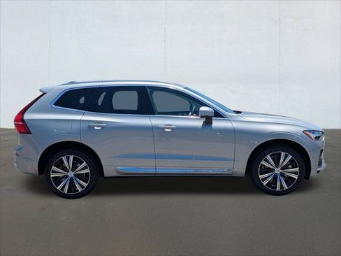 Used 2023 Volvo XC60 T8 Plus AWD/4WD image 5
