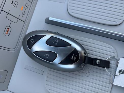 New 2026 Hyundai Santa Fe Limited image 32