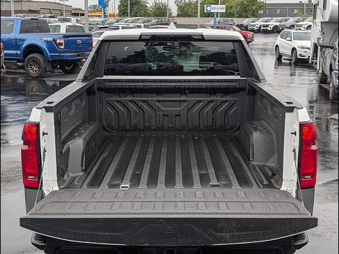 Used 2024 Chevrolet Silverado EV W/T AWD/4WD image 7