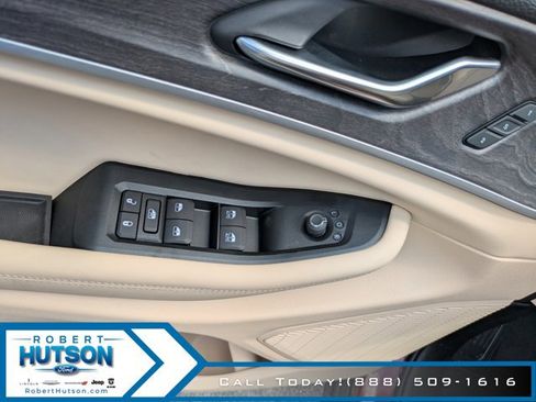 New 2025 Jeep Grand Cherokee Limited w/ MOPAR Finishing Package RWD image 16