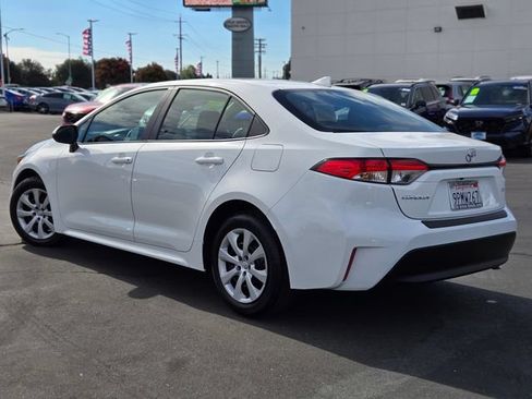 Used 2024 Toyota Corolla LE FWD image 6