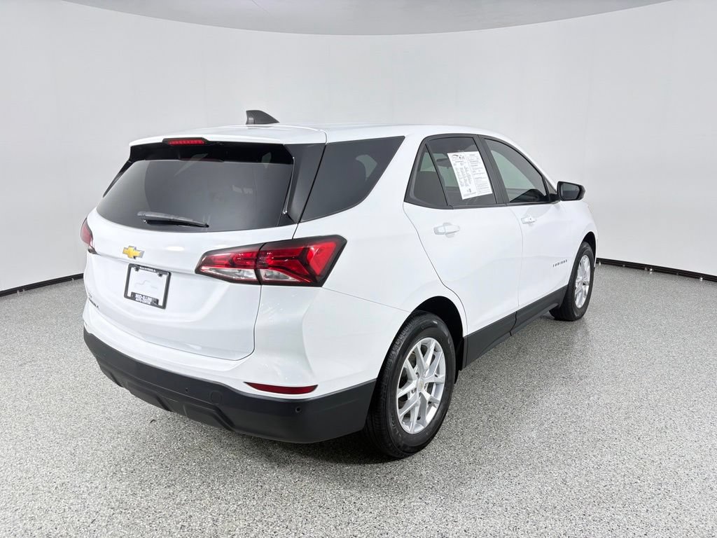 Used 2024 Chevrolet Equinox LS w/ LS Convenience Package FWD image 6