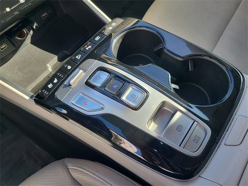 Used 2024 Hyundai Tucson Limited image 36