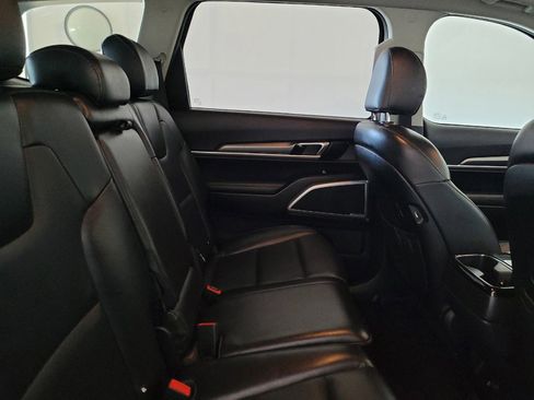 Used 2020 Kia Telluride LX FWD image 19