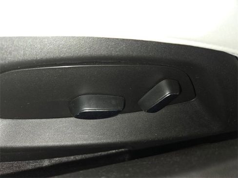 Used 2023 Chevrolet Corvette Stingray Convertible w/ Z51 Performance Package image 12