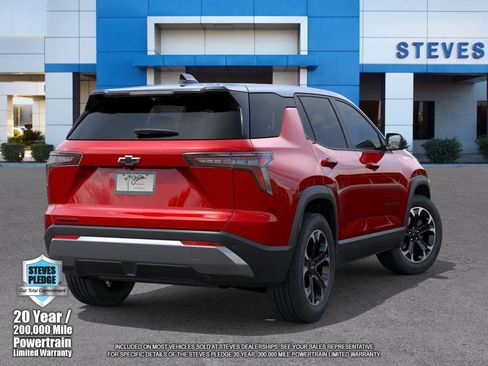 New 2026 Chevrolet Equinox LT w/ Convenience Package II FWD image 4