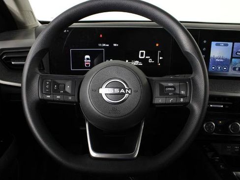 Certified 2025 Nissan Kicks SV FWD image 24