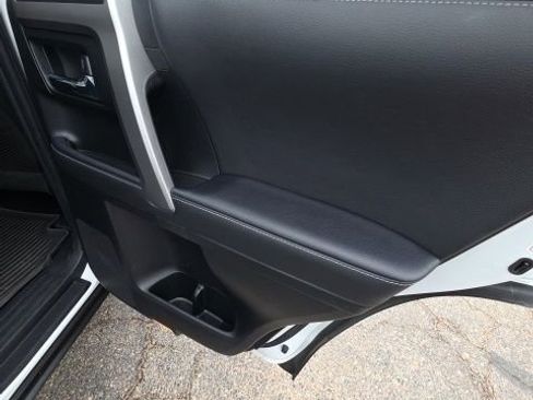 Used 2024 Toyota 4Runner SR5 Premium w/ SR5 Premium Package image 21