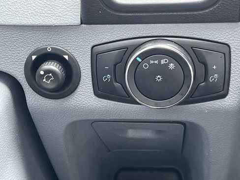 Used 2019 Ford Transit 350 XLT image 24