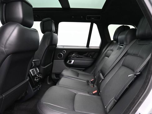 Used 2020 Land Rover Range Rover HSE image 23