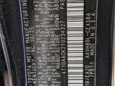 Used 2026 Toyota Camry SE image 27