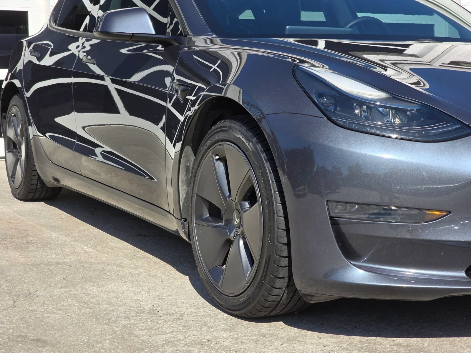 Used 2021 Tesla Model 3 Standard Range Plus RWD image 38