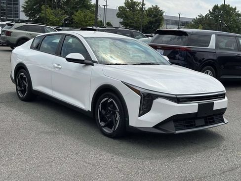 Used 2025 Kia K4 EX FWD image 1