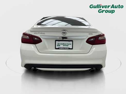 Used 2017 Nissan Altima 2.5 SR FWD image 7