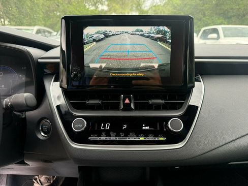 Used 2026 Toyota Corolla SE FWD image 6