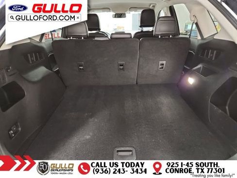 Used 2023 Ford Edge SEL image 10