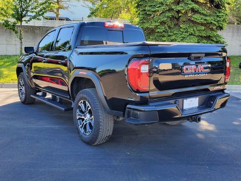 Used 2023 GMC Canyon AT4 AWD/4WD image 3