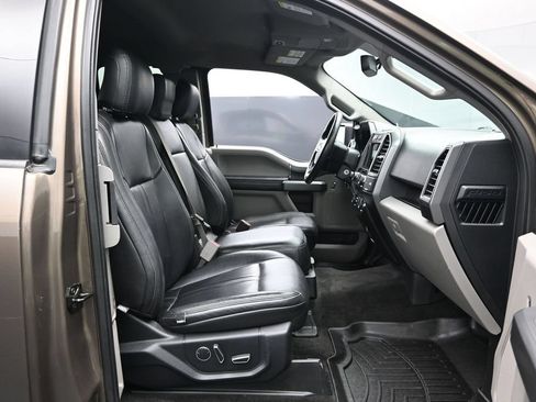 Used 2017 Ford F150 XLT w/ Equipment Group 302A Luxury AWD/4WD image 24
