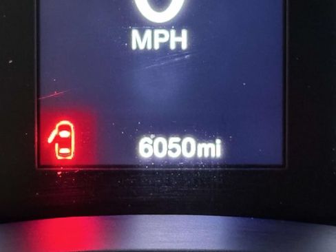 Used 2023 Jeep Renegade Latitude AWD/4WD image 25