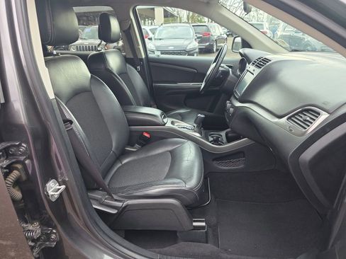 Used 2018 Dodge Journey Crossroad image 24