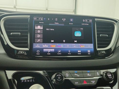 New 2027 Chrysler Pacifica LX FWD image 23
