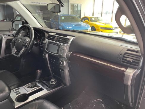 Used 2016 Toyota 4Runner Limited image 34