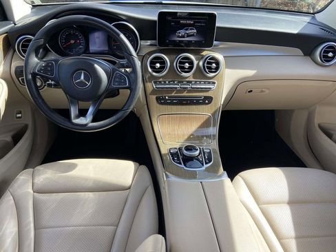Used 2018 Mercedes-Benz GLC 300 image 11