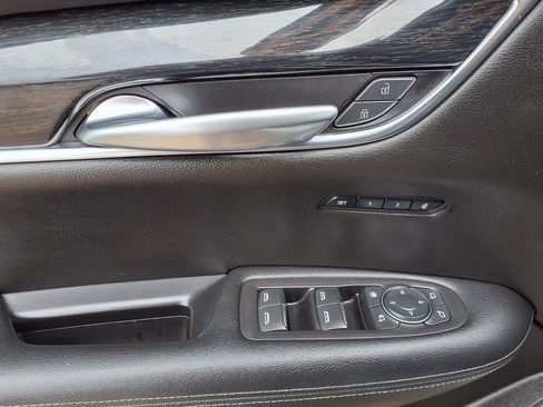 Used 2020 Cadillac XT5 Premium Luxury FWD image 23