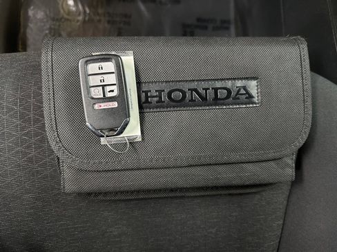 Used 2021 Honda Passport Sport image 37