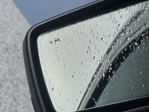 Used 2020 GMC Sierra 1500 SLT w/ SLT Premium Plus Package image 18