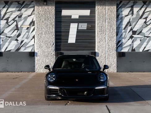 Used 2015 Porsche 911 Carrera GTS image 3