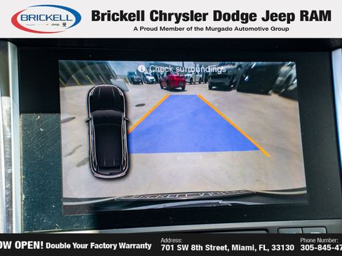 Used 2018 Porsche Macan AWD/4WD image 32