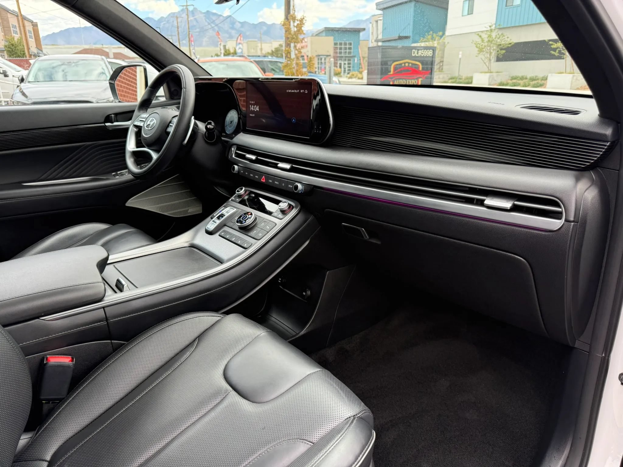 Used 2025 Hyundai Palisade Calligraphy AWD/4WD image 17