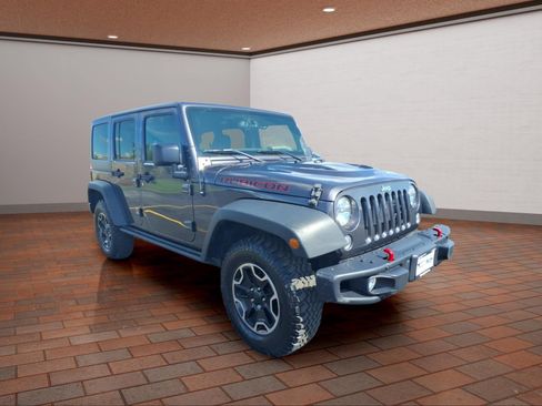 Used 2016 Jeep Wrangler Unlimited Rubicon AWD/4WD image 2