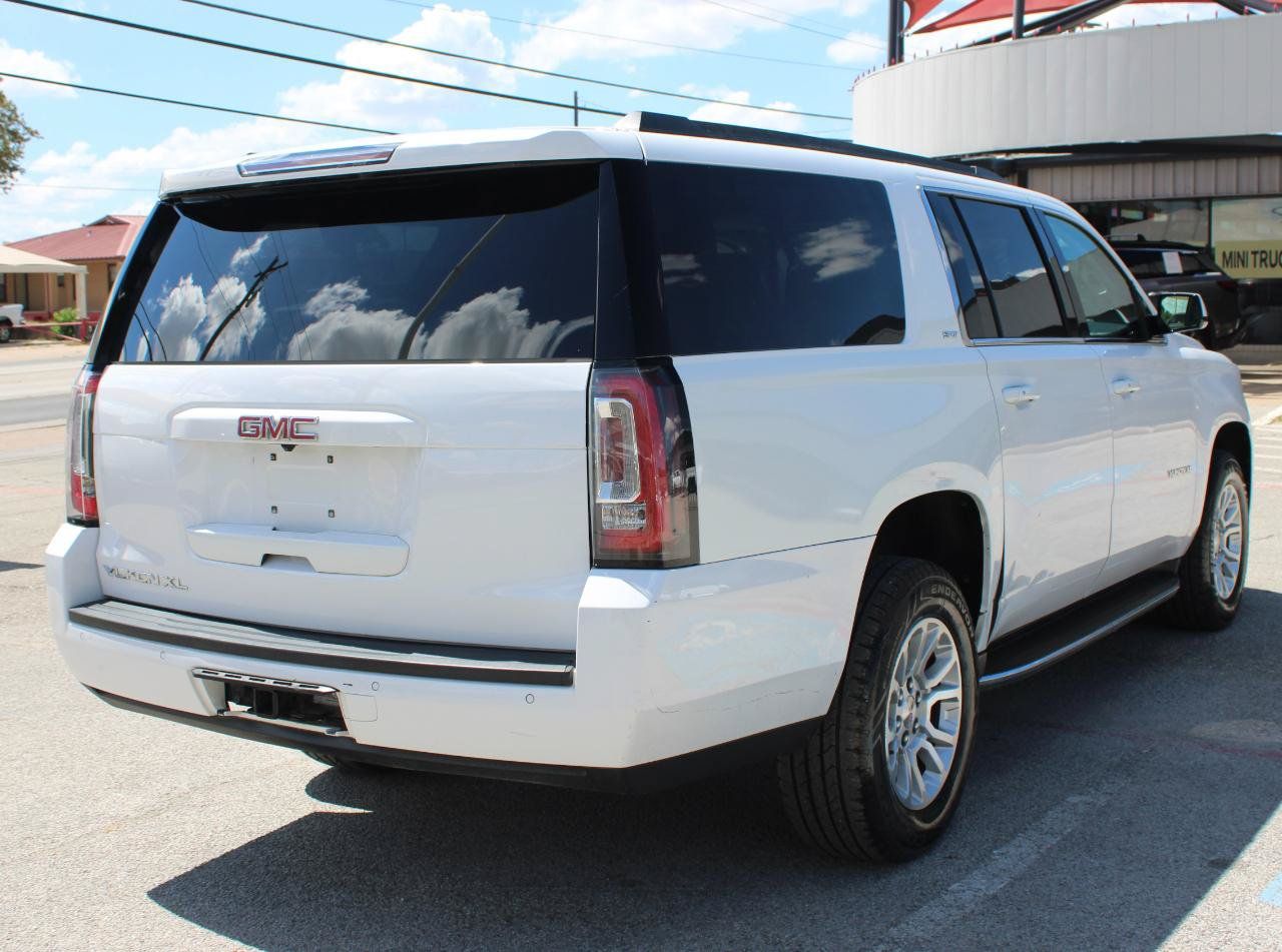 Used 2020 GMC Yukon XL SLT w/ Open Road Package AWD/4WD image 3