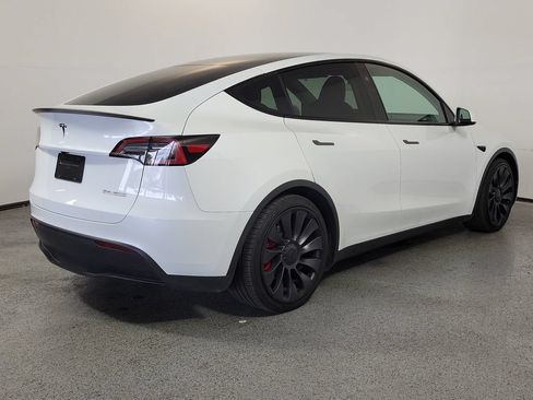 Used 2024 Tesla Model Y Performance AWD/4WD image 6
