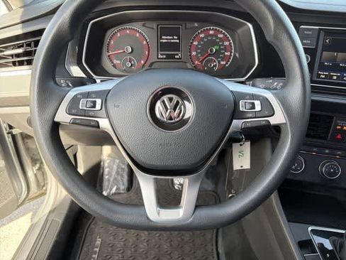 Used 2021 Volkswagen Jetta S image 19
