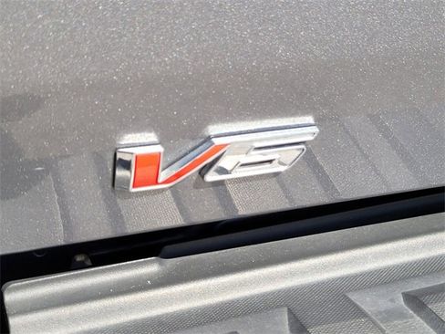 Used 2022 GMC Canyon Elevation image 19