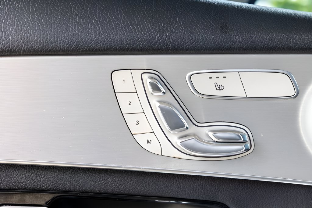 Used 2019 Mercedes-Benz GLC 300 image 33